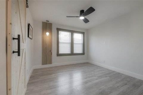 Villa ou maison à vendre à Tampa, Floride: 2 chambres, 85.1 m2 № 1835093 - photo 21