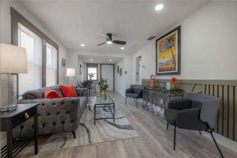 Villa ou maison à vendre à Tampa, Floride: 2 chambres, 85.1 m2 № 1835093 - photo 7