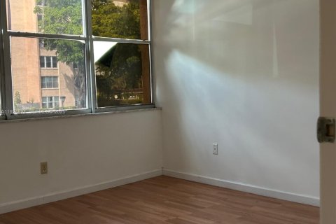 Condominio en venta en Lauderhill, Florida, 3 dormitorios, 137.77 m2 № 1983076 - foto 12