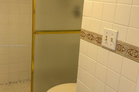 Condominio en venta en Lauderhill, Florida, 3 dormitorios, 137.77 m2 № 1983076 - foto 20