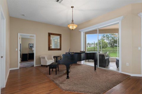 House in Spring Hill, Florida 4 bedrooms, 262.17 sq.m. № 1821515 - photo 6