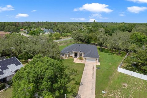 House in Spring Hill, Florida 4 bedrooms, 262.17 sq.m. № 1821515 - photo 2