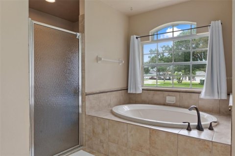 House in Spring Hill, Florida 4 bedrooms, 262.17 sq.m. № 1821515 - photo 26