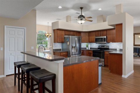 House in Spring Hill, Florida 4 bedrooms, 262.17 sq.m. № 1821515 - photo 13