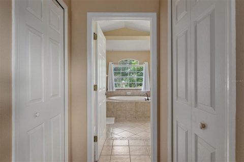 House in Spring Hill, Florida 4 bedrooms, 262.17 sq.m. № 1821515 - photo 24