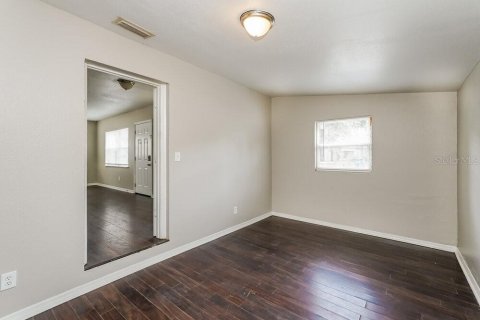 Casa en alquiler en Tampa, Florida, 4 dormitorios, 96.62 m2 № 1851190 - foto 9