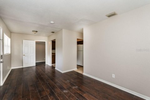 Casa en alquiler en Tampa, Florida, 4 dormitorios, 96.62 m2 № 1851190 - foto 3