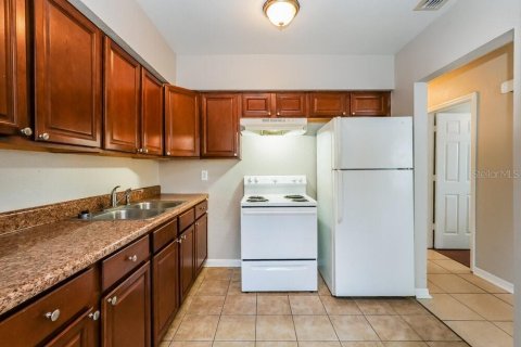Casa en alquiler en Tampa, Florida, 4 dormitorios, 96.62 m2 № 1851190 - foto 7