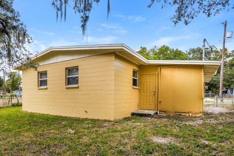 Casa en alquiler en Tampa, Florida, 4 dormitorios, 96.62 m2 № 1851190 - foto 16