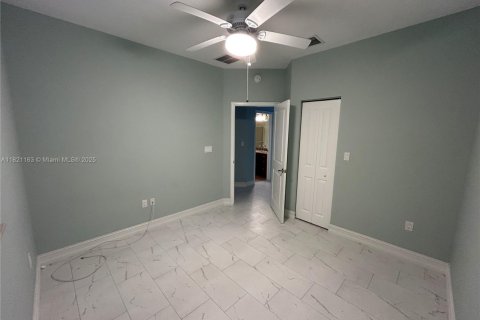 Townhouse in Dania Beach, Florida 3 bedrooms, 187.38 sq.m. № 1781445 - photo 24