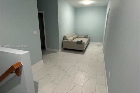 Townhouse in Dania Beach, Florida 3 bedrooms, 187.38 sq.m. № 1781445 - photo 15
