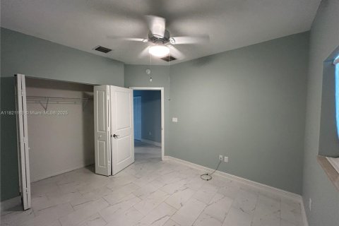 Townhouse in Dania Beach, Florida 3 bedrooms, 187.38 sq.m. № 1781445 - photo 23