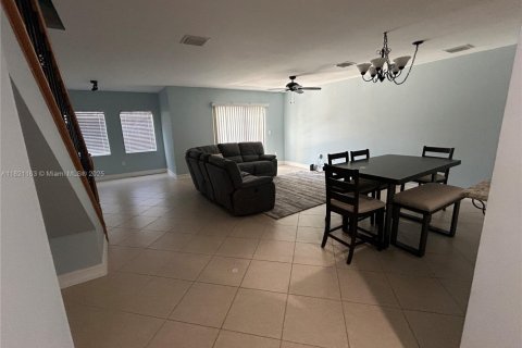 Townhouse in Dania Beach, Florida 3 bedrooms, 187.38 sq.m. № 1781445 - photo 10