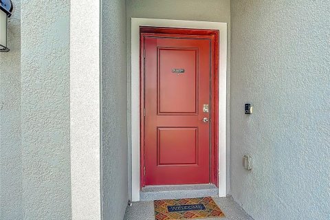 House in Haines City, Florida 4 bedrooms, 179.77 sq.m. № 2165924 - photo 4
