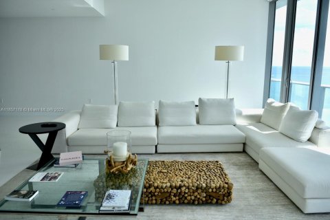 Condo in Sunny Isles Beach, Florida, 3 bedrooms  № 2013532 - photo 5