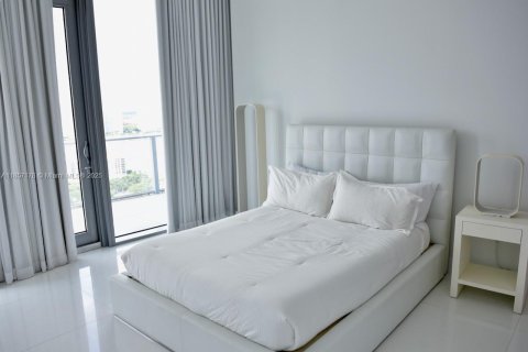 Condo in Sunny Isles Beach, Florida, 3 bedrooms  № 2013532 - photo 26