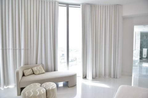 Condo in Sunny Isles Beach, Florida, 3 bedrooms  № 2013532 - photo 22