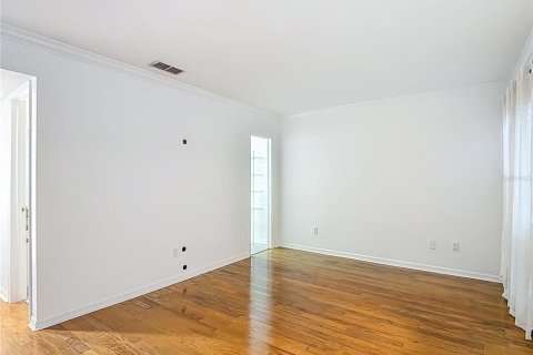 Adosado en venta en Tampa, Florida, 3 dormitorios, 167.13 m2 № 1835946 - foto 4