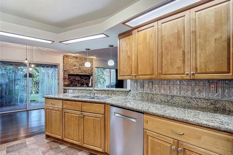 Adosado en venta en Tampa, Florida, 3 dormitorios, 167.13 m2 № 1835946 - foto 25
