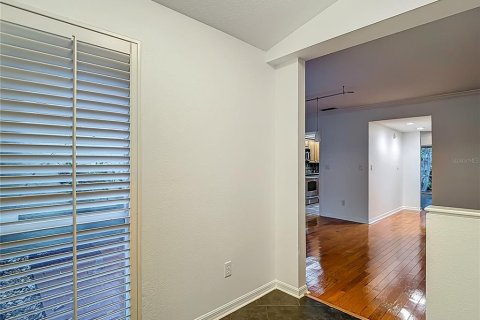 Adosado en venta en Tampa, Florida, 3 dormitorios, 167.13 m2 № 1835946 - foto 29