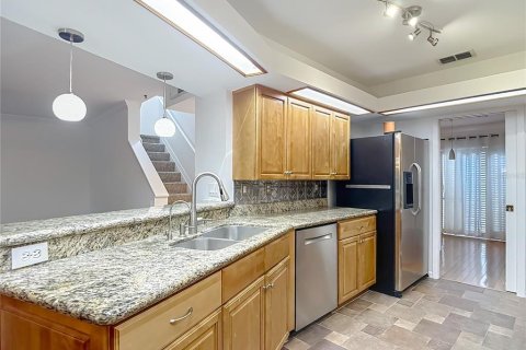 Adosado en venta en Tampa, Florida, 3 dormitorios, 167.13 m2 № 1835946 - foto 13