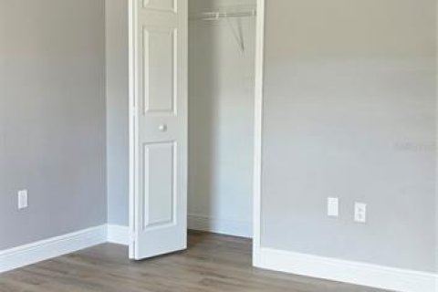 Villa ou maison à vendre à Deltona, Floride: 4 chambres, 205.78 m2 № 2225059 - photo 19