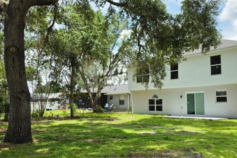 Villa ou maison à vendre à Deltona, Floride: 4 chambres, 205.78 m2 № 2225059 - photo 2