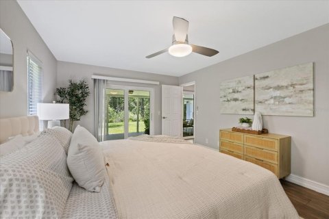 House in Tarpon Springs, Florida 4 bedrooms, 208.01 sq.m. № 2236159 - photo 26