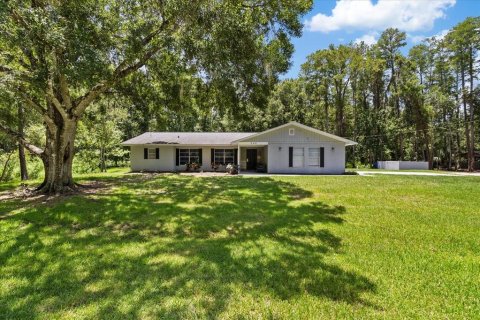 House in Tarpon Springs, Florida 4 bedrooms, 208.01 sq.m. № 2236159 - photo 3