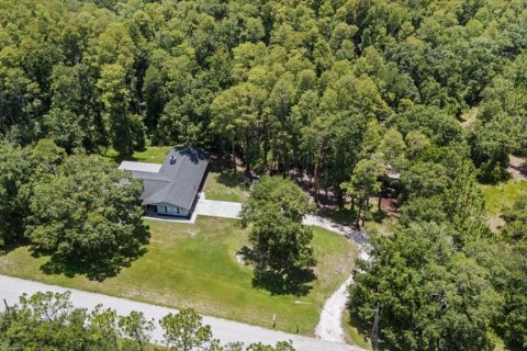 House in Tarpon Springs, Florida 4 bedrooms, 208.01 sq.m. № 2236159