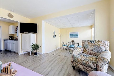 Купить виллу или дом в Норт-Порт, Флорида 5 комнат, 71.35м2, № 2091448 - фото 12