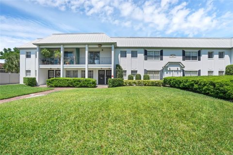 Condominio en Winter Park, Florida, 2 dormitorios  № 2114299