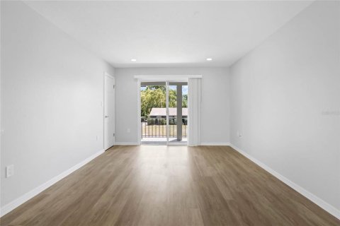 Condominio en alquiler en Winter Park, Florida, 2 dormitorios, 80.36 m2 № 2114299 - foto 4