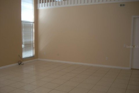 Villa ou maison à louer à Lake Mary, Floride: 3 chambres, 171.03 m2 № 2389234 - photo 4