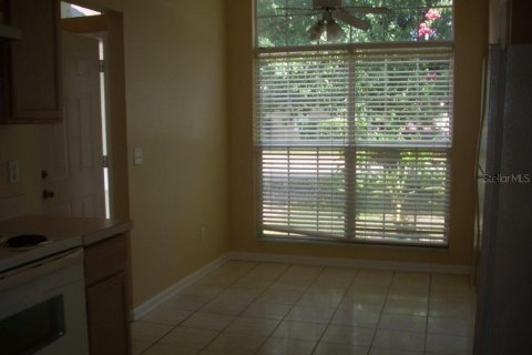 Villa ou maison à louer à Lake Mary, Floride: 3 chambres, 171.03 m2 № 2389234 - photo 3