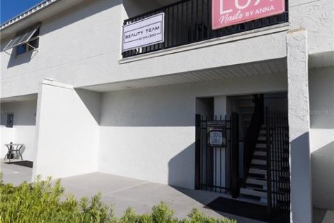 Immobilier commercial à vendre à Palm Coast, Floride: 60.39 m2 № 1846760 - photo 9
