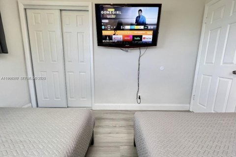 Casa en venta en Fort Lauderdale, Florida, 3 dormitorios, 112.88 m2 № 2031811 - foto 15