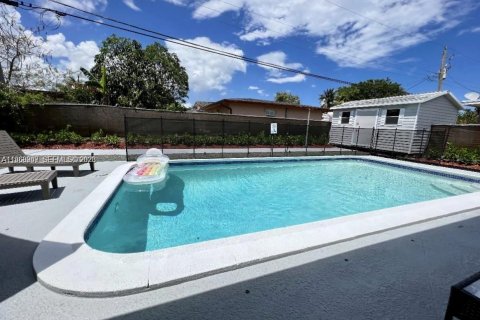 Casa en venta en Fort Lauderdale, Florida, 3 dormitorios, 112.88 m2 № 2031811 - foto 9