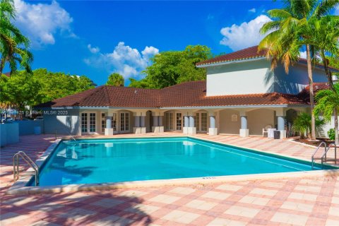 Copropriété à vendre à Miami, Floride: 2 chambres, 106.19 m2 № 1958581 - photo 16