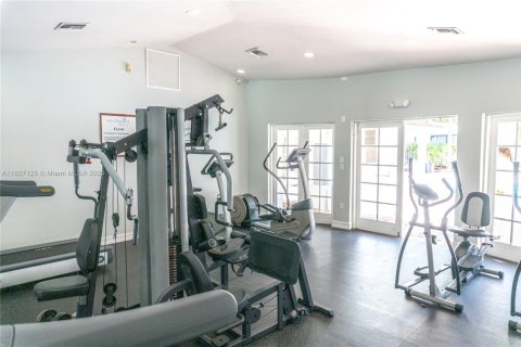 Copropriété à vendre à Miami, Floride: 2 chambres, 106.19 m2 № 1958581 - photo 17