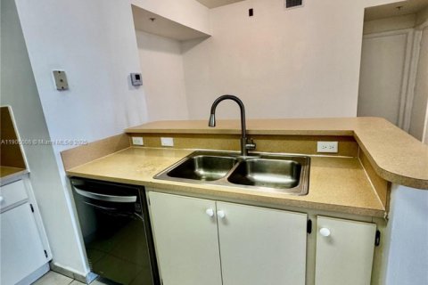 Copropriété à louer à Doral, Floride: 2 chambres, 84.54 m2 № 1963555 - photo 26