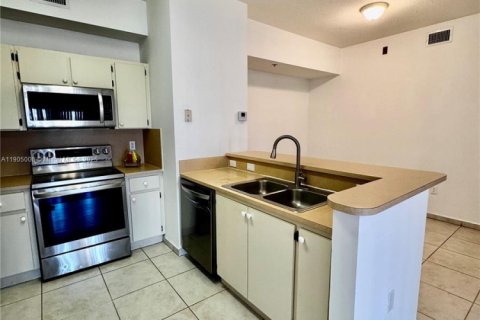 Copropriété à louer à Doral, Floride: 2 chambres, 84.54 m2 № 1963555 - photo 24