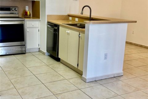 Copropriété à louer à Doral, Floride: 2 chambres, 84.54 m2 № 1963555 - photo 21