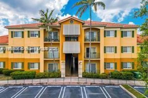 Copropriété à louer à Doral, Floride: 2 chambres, 84.54 m2 № 1963555 - photo 3