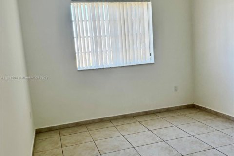 Copropriété à louer à Doral, Floride: 2 chambres, 84.54 m2 № 1963555 - photo 14