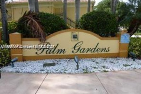 Copropriété à louer à Doral, Floride: 2 chambres, 84.54 m2 № 1963555 - photo 1