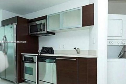 Studio in the Condo in Miami, Florida  № 1927543