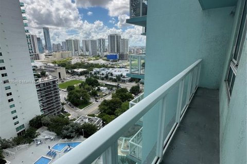 Condo in Miami, Florida  № 1927543 - photo 11