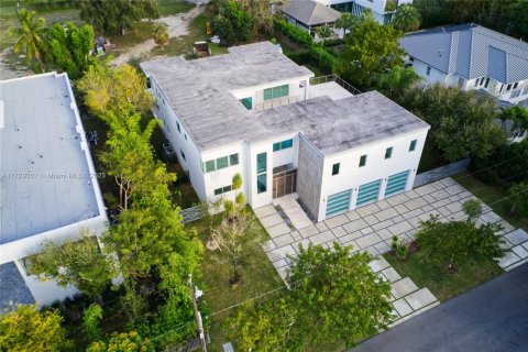 House in Pinecrest, Florida 6 bedrooms № 1712851 - photo 6