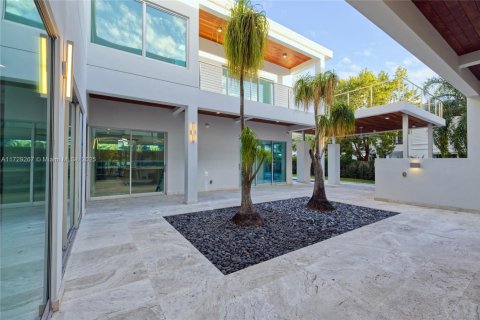 House in Pinecrest, Florida 6 bedrooms № 1712851 - photo 15